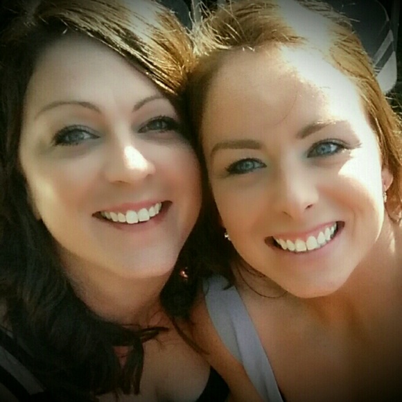 Meet your Posher, Laurie - Picture 6 of 8